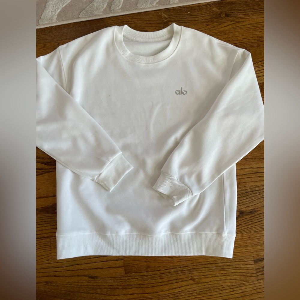 Womens ALO Yoga  White Sweatshirt brand new
